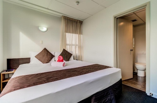 Ascotia Off Queen image 14