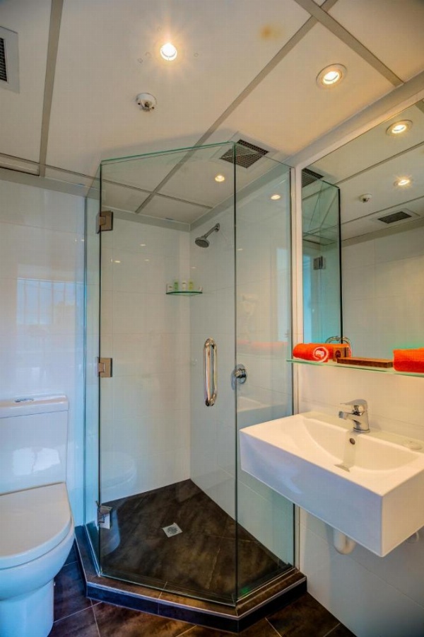 Ascotia Off Queen image 17