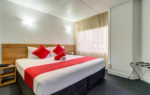 Ascotia Off Queen image 22