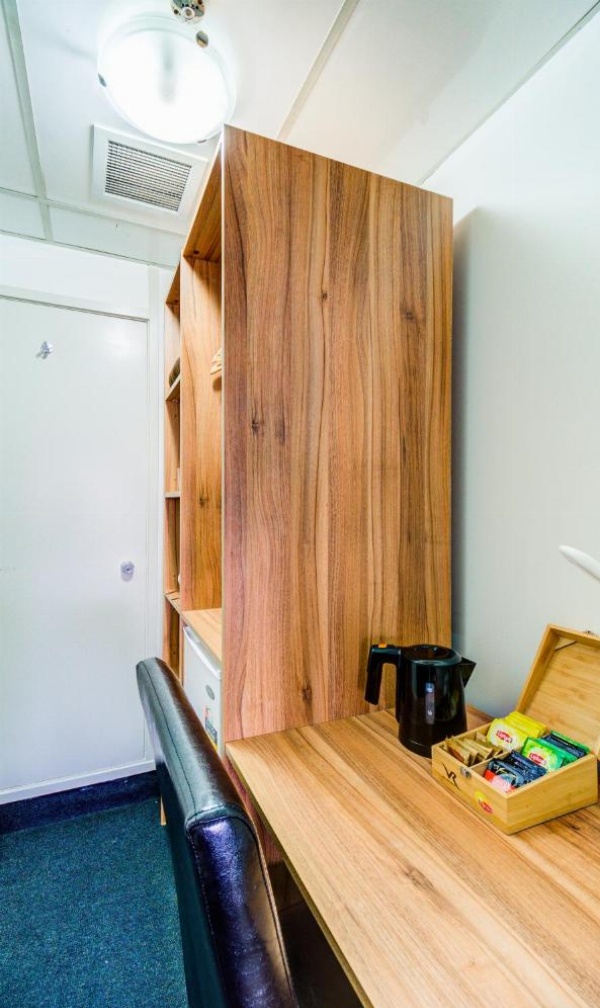 Ascotia Off Queen image 25